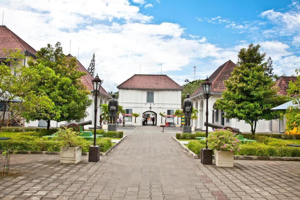 Tasneem Hotel Malioboro Γιογκιακάρτα Εξωτερικό φωτογραφία