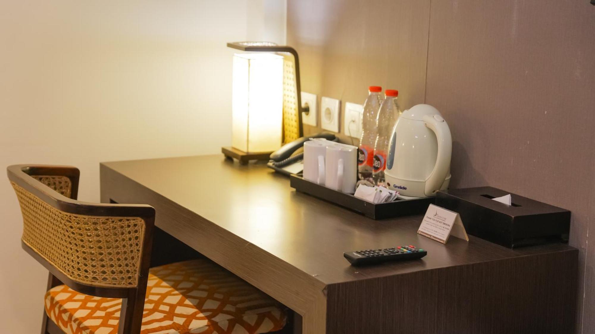 Tasneem Hotel Malioboro Γιογκιακάρτα Εξωτερικό φωτογραφία