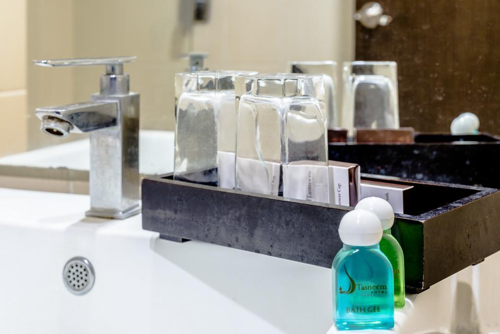 Tasneem Hotel Malioboro Γιογκιακάρτα Εξωτερικό φωτογραφία