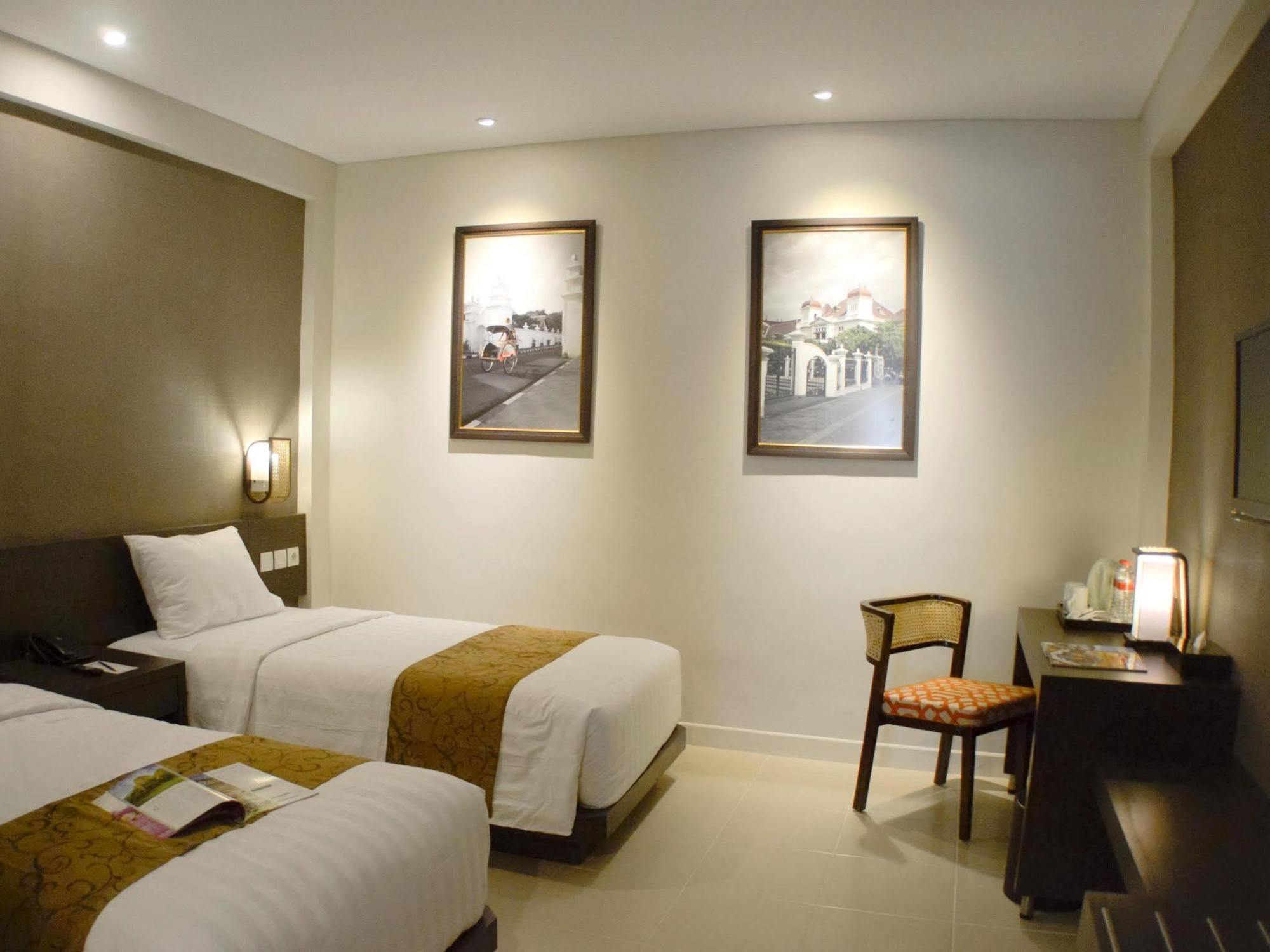 Tasneem Hotel Malioboro Γιογκιακάρτα Εξωτερικό φωτογραφία