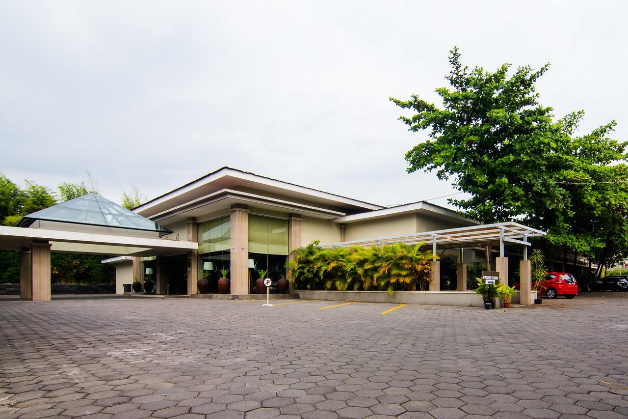 Tasneem Hotel Malioboro Γιογκιακάρτα Εξωτερικό φωτογραφία